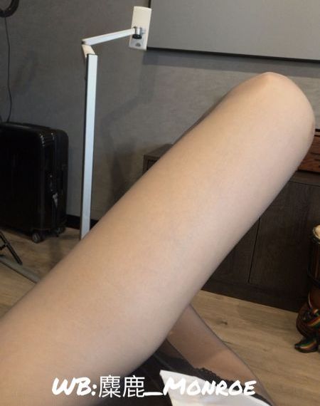 裸画情缘_剧情片高清免费观看